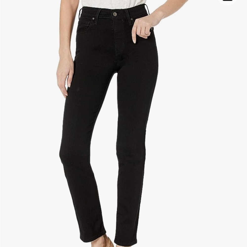 Levi Women’s High Rise Black Jeans